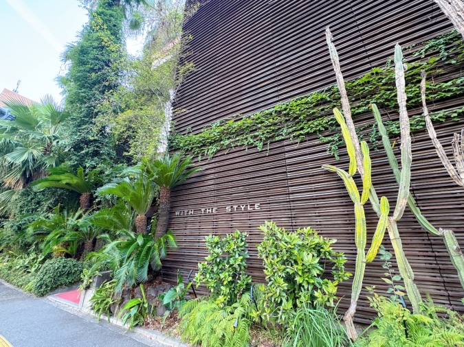 WITH THE STYLE 外観