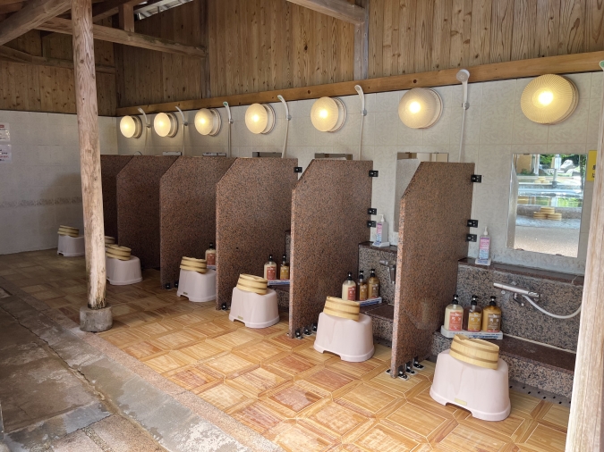 湯めぐりの宿楠水閣 露天風呂湯の禅 洗い場