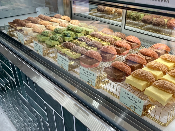 MOROBAAU （モーローバウ）ティラミスメロンパン