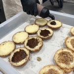 MOROBAAU （モーローバウ）ティラミスメロンパン製造工程