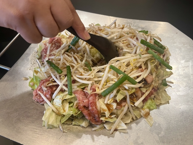 炊き肉牛ちゃん 小倉店 和牛ミックスホルモン炊き肉