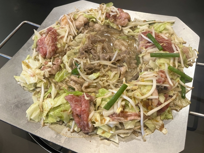 炊き肉牛ちゃん 小倉店 和牛ミックスホルモン炊き肉