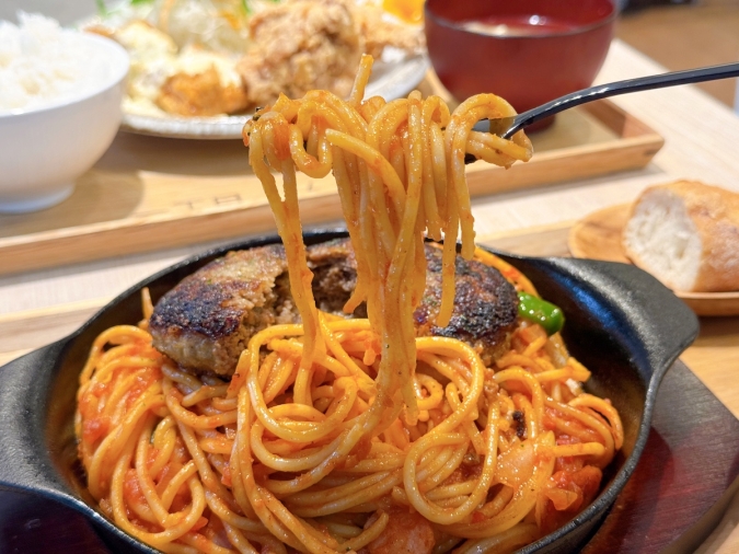 一丁目 なんから食堂　ハンバーグナポリタン