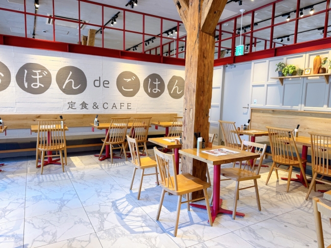 おぼんdeごはん MARK IS福岡ももち店 内観