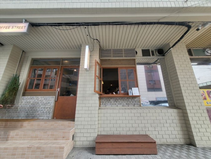 DeepCoffeeStreetnの外観