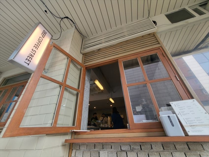 DeepCoffeeStreetのテイクアウト専用注文口