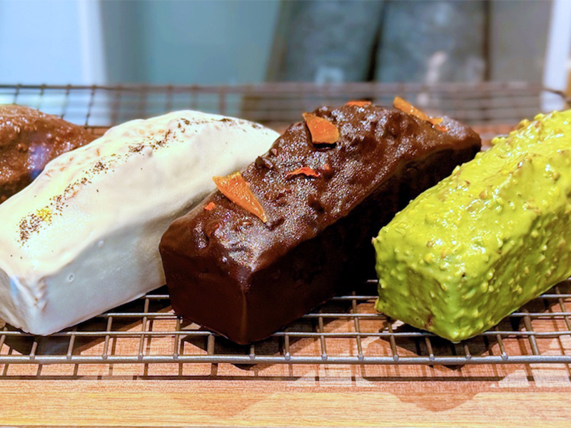 Eat O’Kashi(いとおかし)博多店・パウンドケーキ/博多駅いっぴん通り