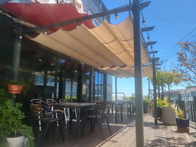 オコンのテラス席