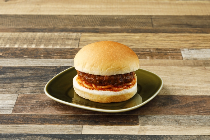 ローソン「マチのハッピー大作戦in九州」トルコライス風バーガー