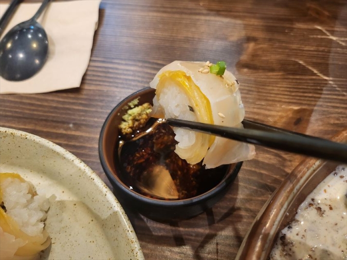 ジョンヒロッテ百貨店光復店の熟成キムチ刺身ロール