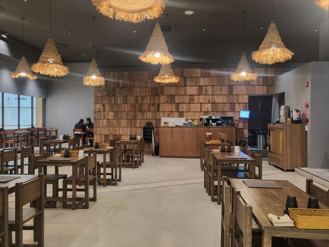 ジョンヒロッテ百貨店光復店の店内