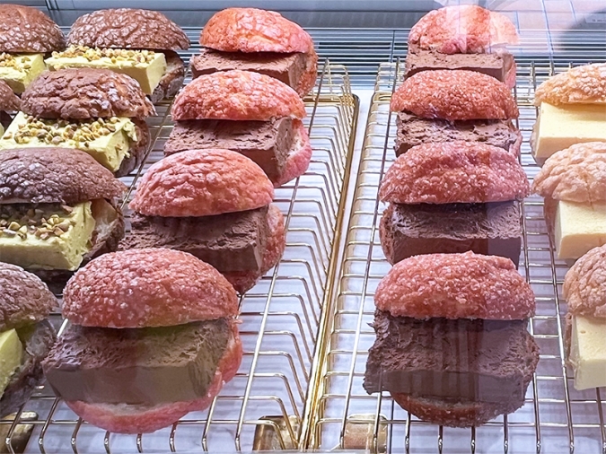 MOROBAAU （モーローバウ）ティラミスメロンパン、抹茶ティラミスメロンパン、チョコレートティラミスメロンパン、サワードウエッグタルト、ピスタチオエッグタルト、アールグレイエッグタルト