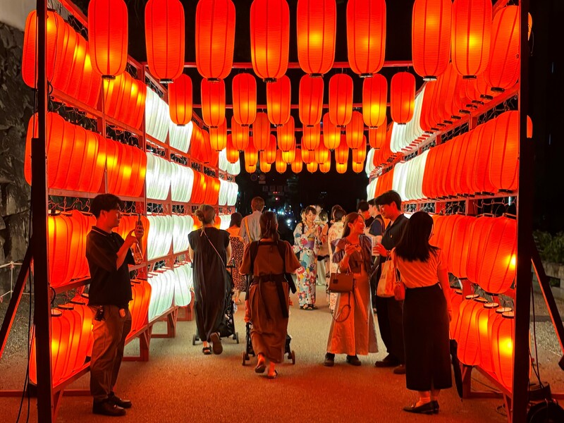 舞鶴公園・福岡城ナイトマーケット【2025年8／8〜17】