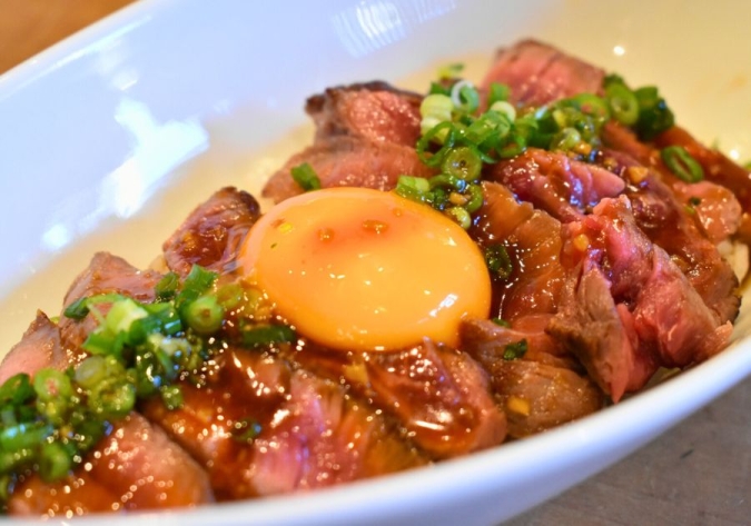なご美処 ステーキ丼