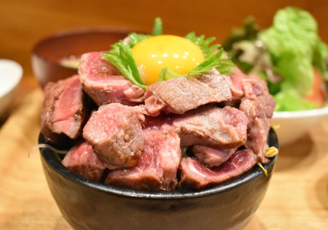 なご美処 ステーキ丼