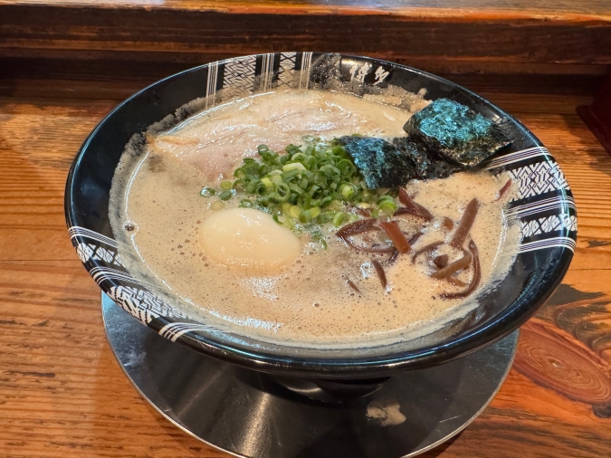 博多一双 博多駅東本店　味玉ラーメン