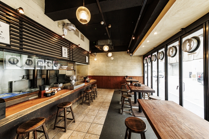 博多一双 博多駅東本店店内差し替え