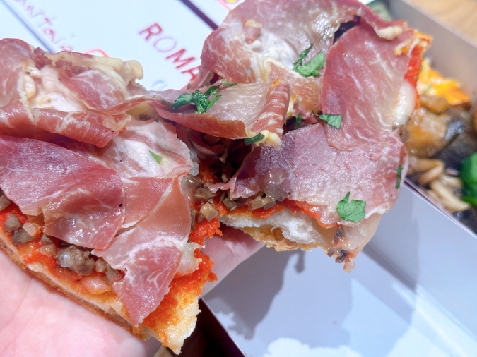 Pizza ar taio（ピッツァ アル ターイオ）カプリチョーザ