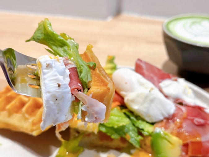 kutsurogi+tenjin　米粉ワッフル