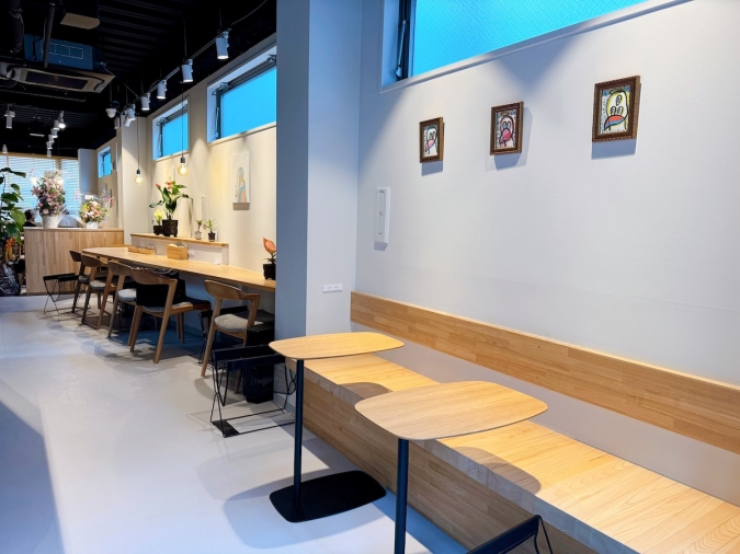 kutsurogi+tenjin　カウンター