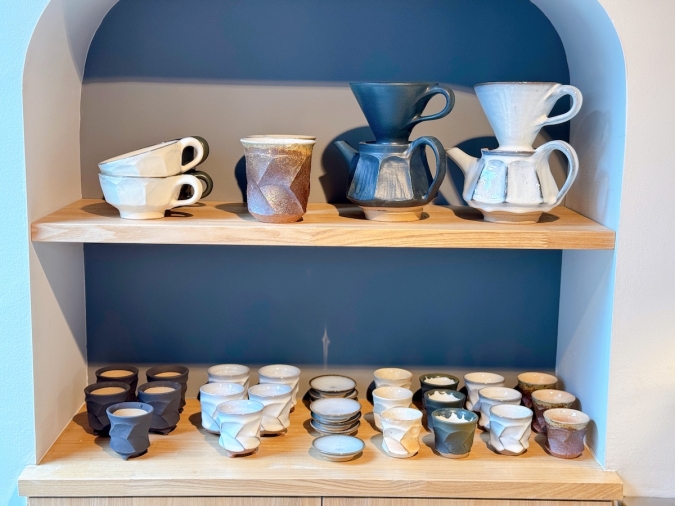 kutsurogi+tenjin　小石原焼