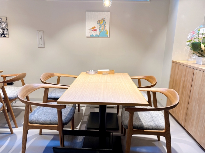 kutsurogi+tenjin　テーブル席