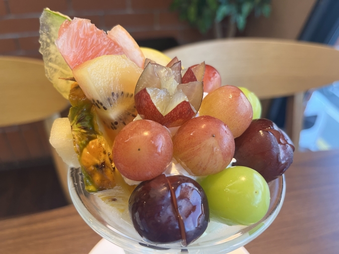 Fruit Garden新 SUN（フルーツガーデンしんサン）シャインマスカットとフルーツのパフェ