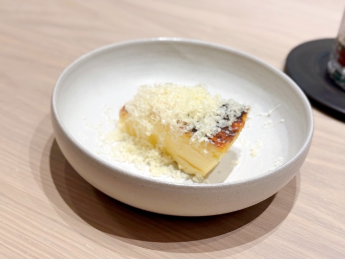 L'AS 福岡　フォンダンチーズケーキ