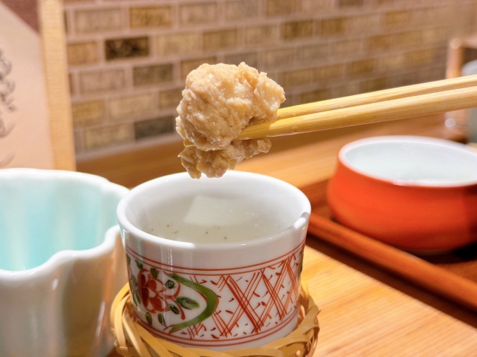 いけすと炭と薪焼と 博多 とりとりと　つくね入りスープ