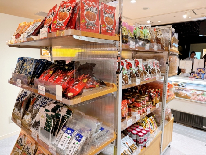 北海道どさんこプラザ　内観