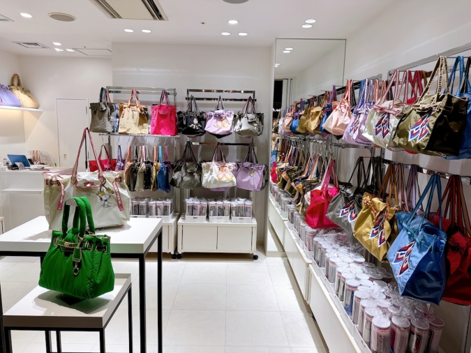 La cousette(ラクゼット) 店内