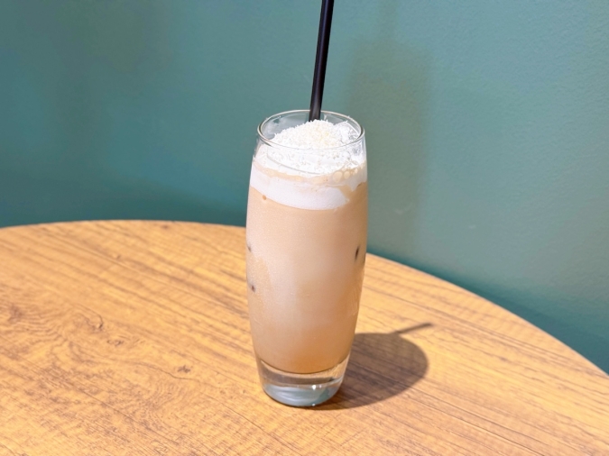 Patisserie D＆Co.（パティスリー ディーアンドカンパニー）　バニララテ