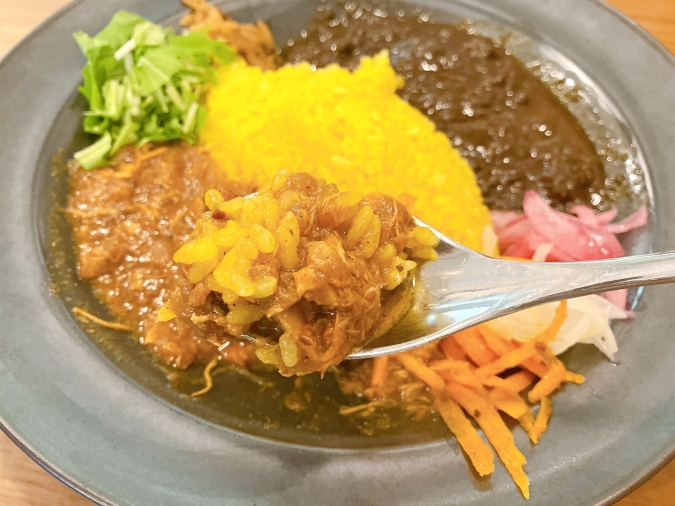 バル食堂COZY　あいがけ