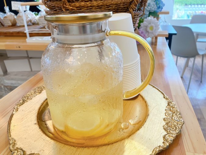 シフォンリトルキング　お冷