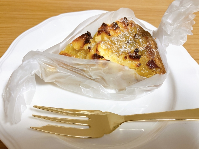 シフォンリトルキング　おいもとクリームチーズタルト