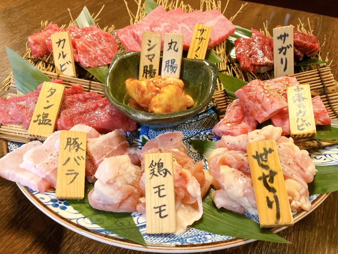 行橋ホルモン隆庵　お肉盛り合わせ