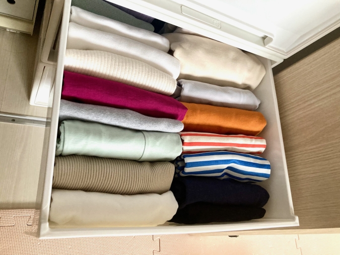 引き出しの服