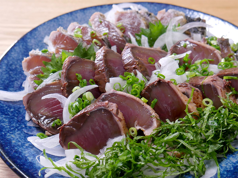 コストコ「おすすめ海鮮グルメ3選・2025」静岡県産　桜燻しカツオたたき　生食用