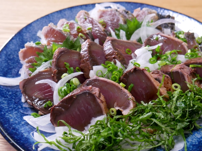 コストコ「おすすめ海鮮グルメ3選・2025」静岡県産　桜燻しカツオたたき　生食用