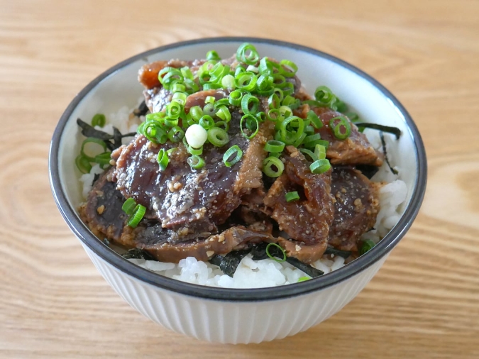 コストコ「おすすめ海鮮グルメ3選・2025」静岡県産　桜燻しカツオたたき　生食用