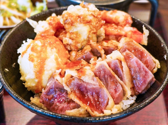 旬鮮＆天ぷらバル Taka「九州産黒毛和牛レア天丼」／北九州市小倉北区紺屋町
