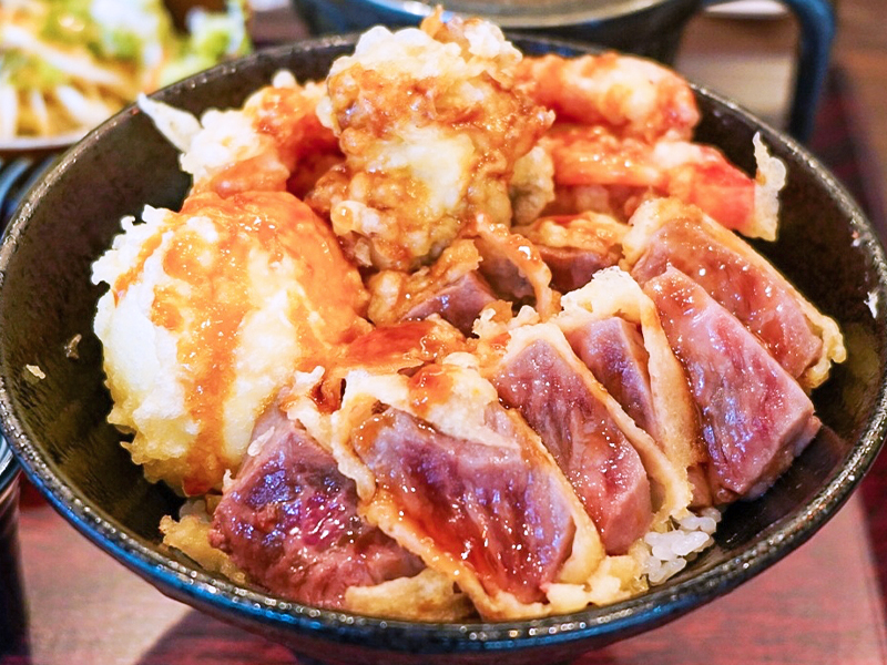 黒毛和牛の天丼が話題！北九州・小倉『旬鮮＆天ぷらバル Taka』