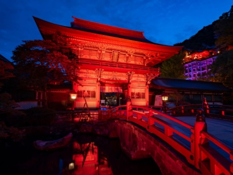 祐徳稲荷神社「ナイトウォーク 狐の嫁入り 2025」