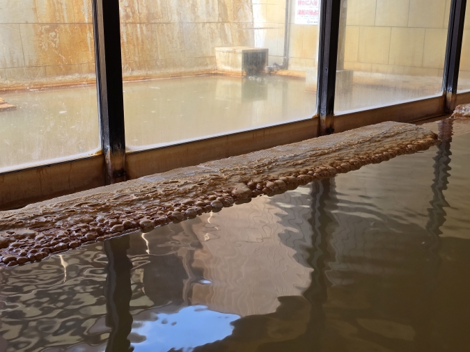 恋ぼたる　温泉析出物３