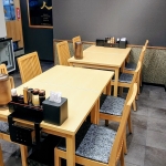 博多非豚骨なお人　店内①