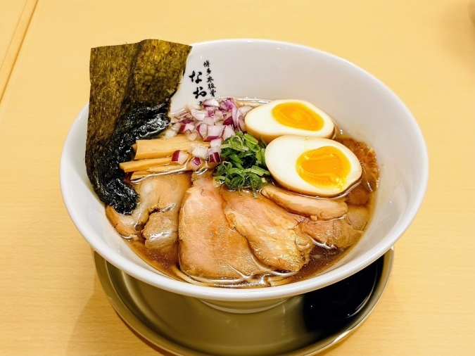 博多非豚骨なお人 博多デイトス店　高級のどぐろらぁ麵④