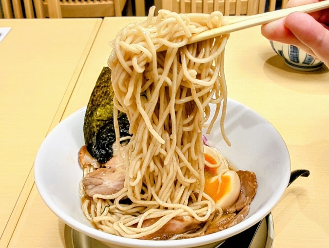 博多非豚骨なお人 博多デイトス店　高級のどぐろらぁ麵⑦