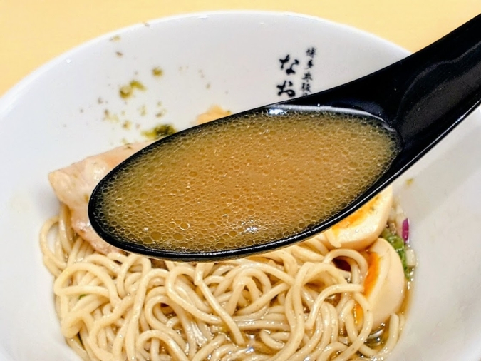 博多非豚骨なお人 博多デイトス店　高級のどぐろらぁ麵⑩