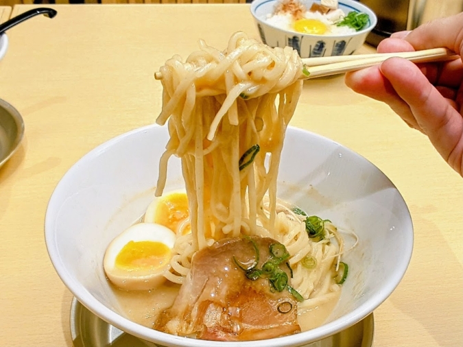 博多非豚骨なお人　なお鶏白湯らぁ麵④