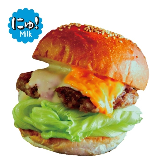 〈ルートナイン〉北海道ﾐﾙｸのホワイトソースとオリジナルチーズソースのハンバーガー／福岡三越「第43回北海道の物産と観光展」